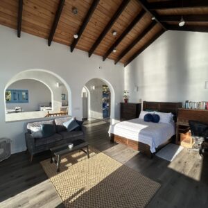 Queen Bed & Work Desk